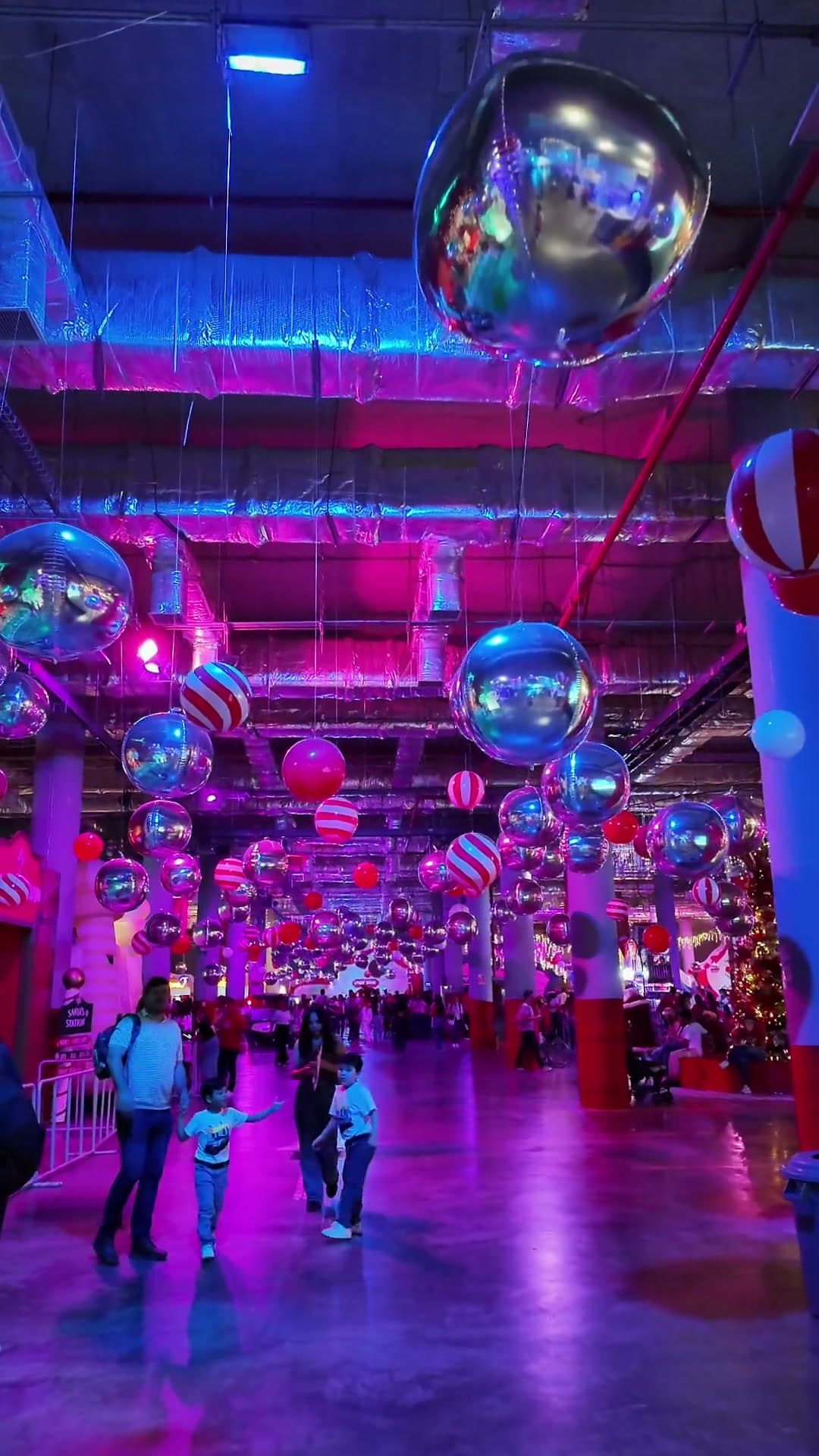 Santaland BTL interactivo activación navideña Eurema Producciones