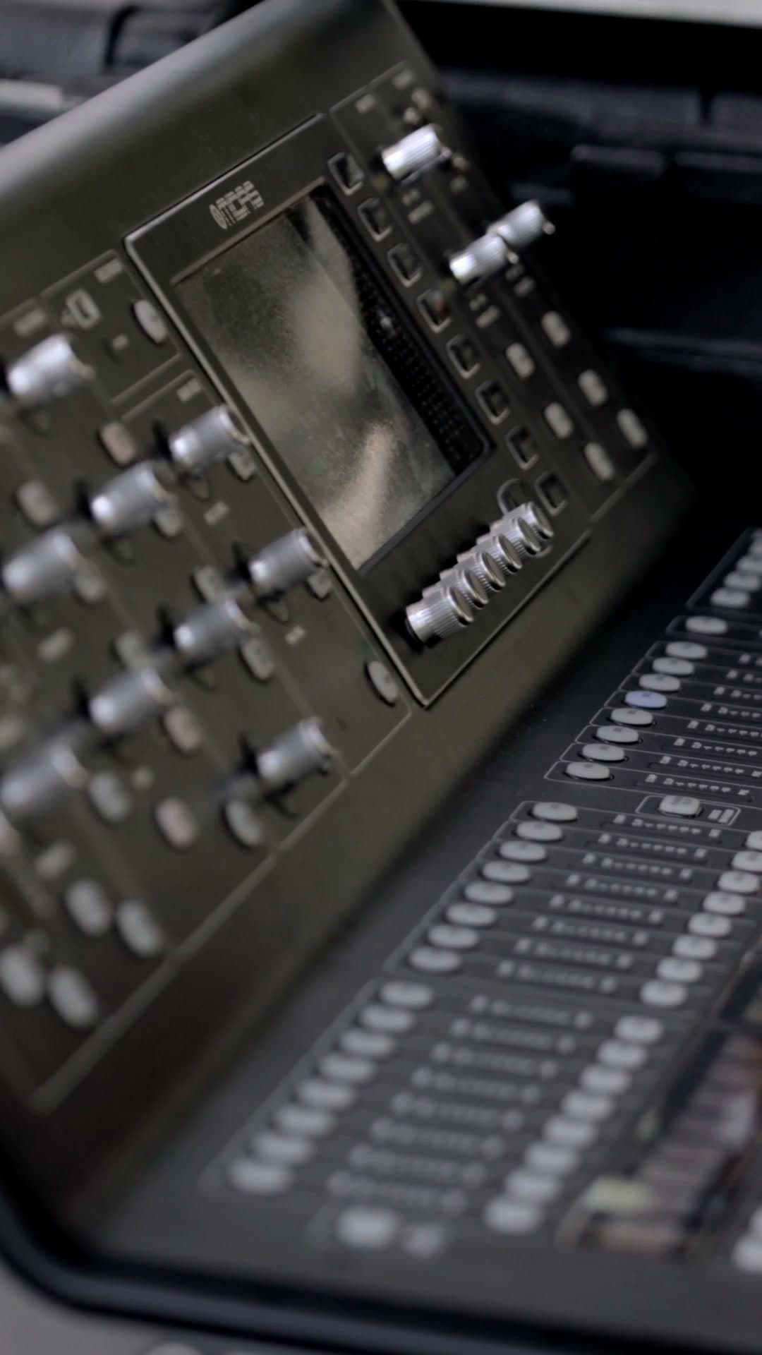 Zona Urbana Corazón de Colores evento de gran formato Min Culturas